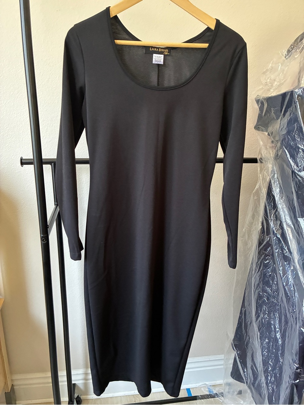 Laura Byrnes Black Long Sleeve Scoop Neck Dress